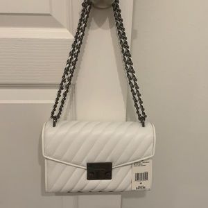 Michael Kors MD flap shoulder purse